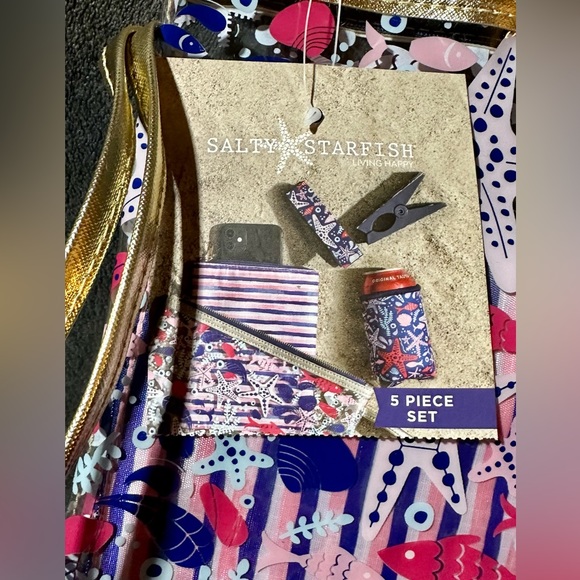 2 KITS! NWT BEACH ESSENTIALS BY THE PAPER STORE - Picture 4 of 12